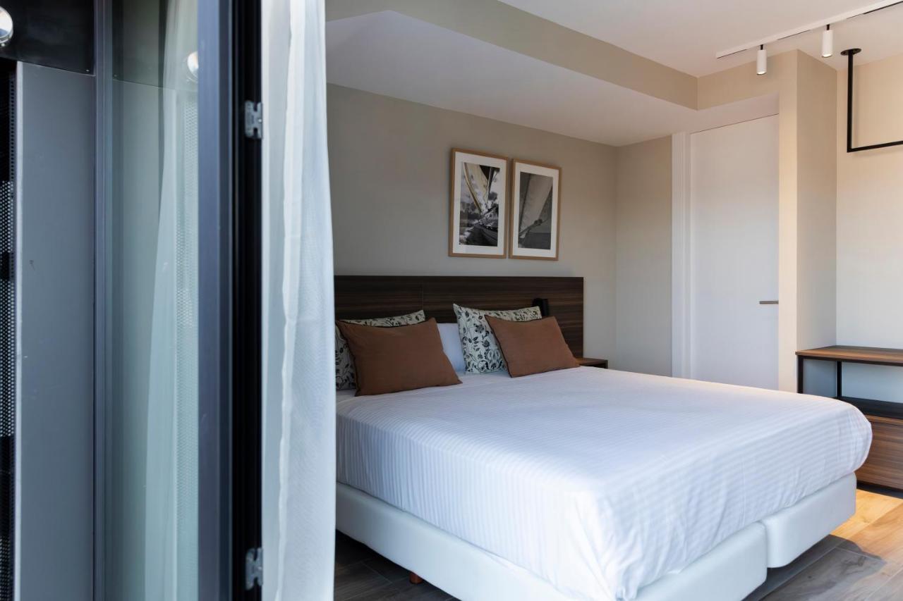 Plaza Center Apartment *