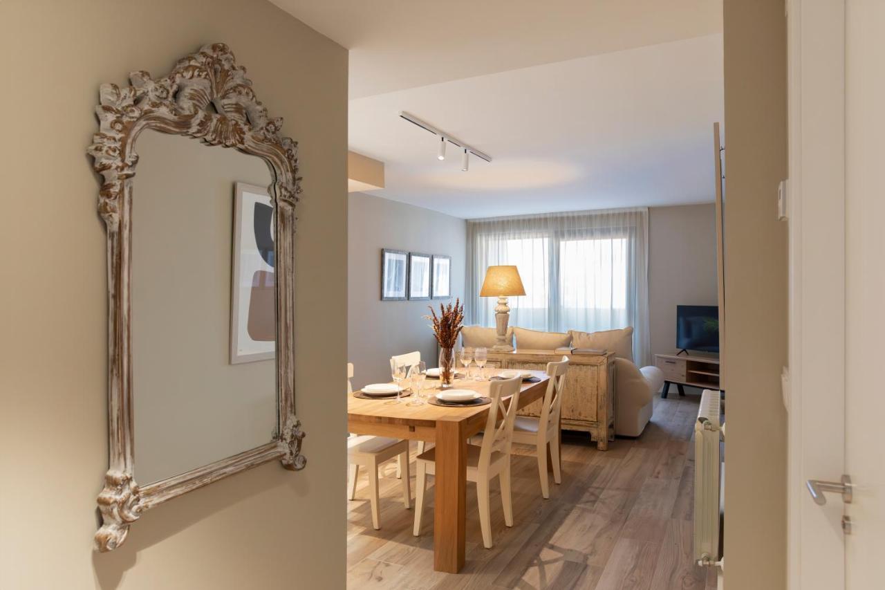 Plaza Center Apartment Suances