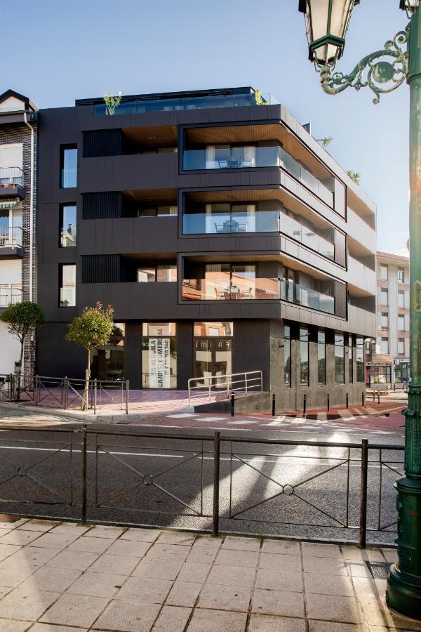 Plaza Center Suances